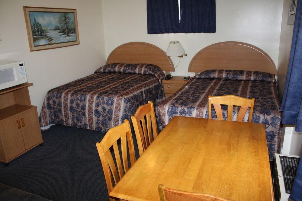 Sunny Beach Motel Penticton Kültér fotó