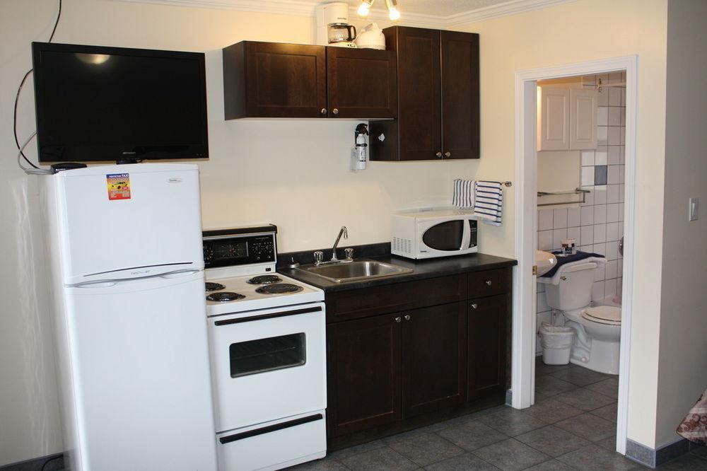 Sunny Beach Motel Penticton Kültér fotó